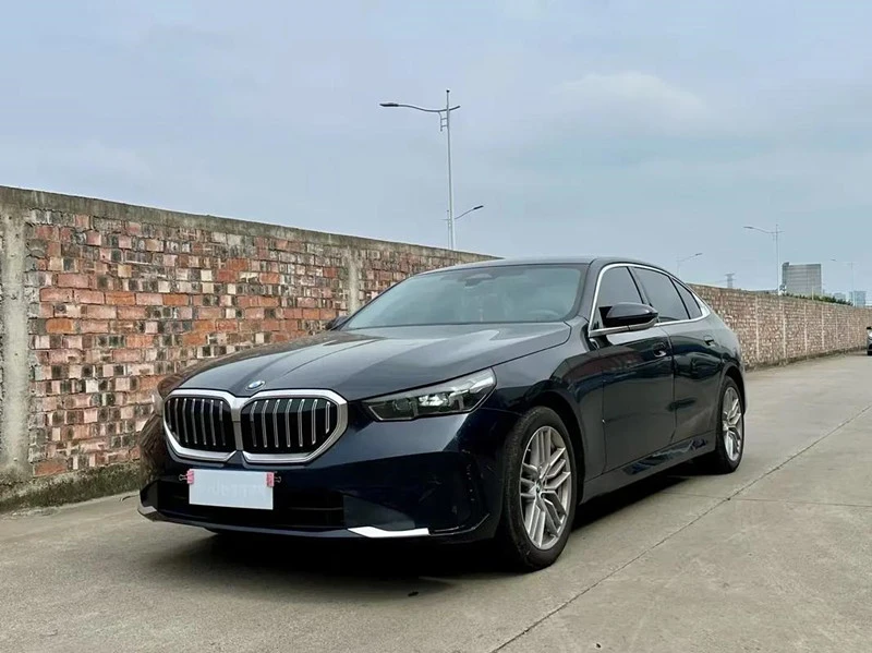 BMW 5 Series 525Li M Sportpakki 2024